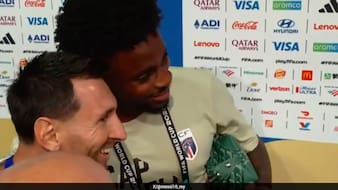 Cape Verde Players Turn Into Messi Fanboys, Interrupt Interview For Pictures