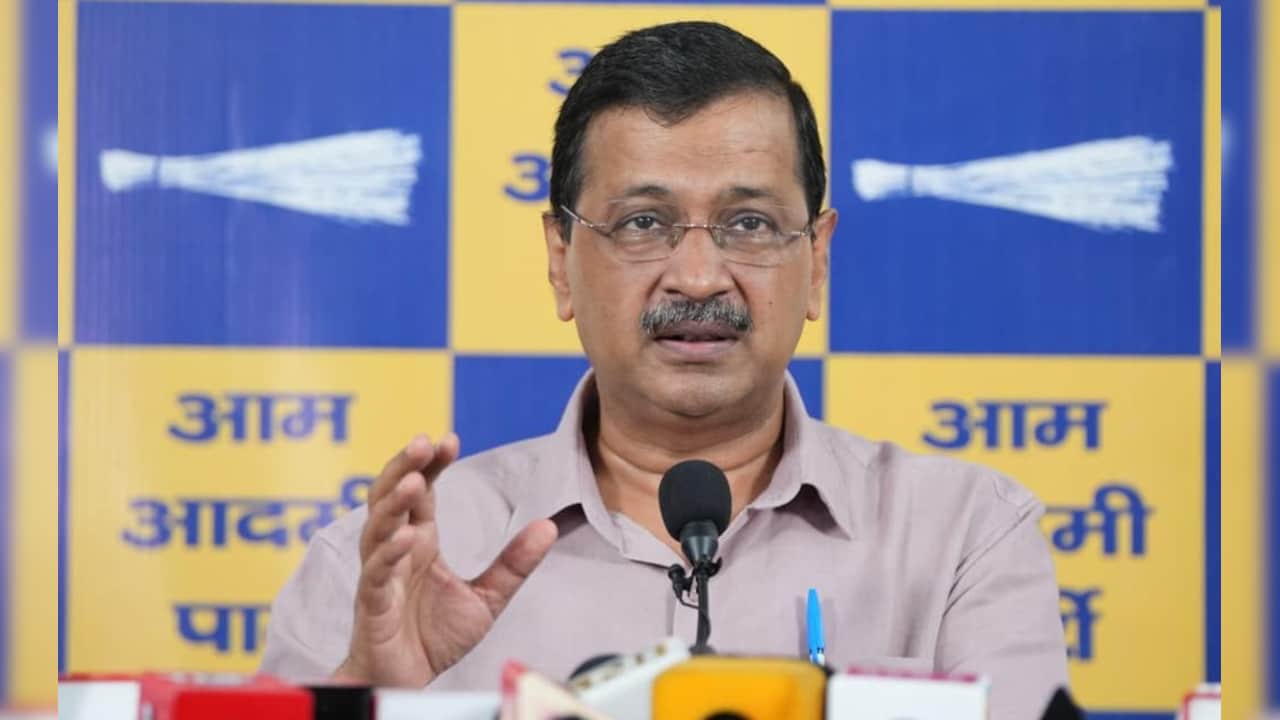 ऑटो कंपनियों की प्रेस कॉन्फ्रेंस पर बोले केजरीवाल, ‘लिखकर दें कि E-20 पेट्रोल से खराब नहीं होगी गाड़ी’