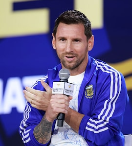 Lionel Messi Left Annoyed After Crowd Cuts Off Spain Coach Mid-Sentence Ahead Of FIFA World Cup 2026 Final. Video Viral