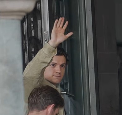 Viral: 'Spiderman' Tom Holland Lands In Mumbai Ahead Of <i>The Odyssey</i> Event