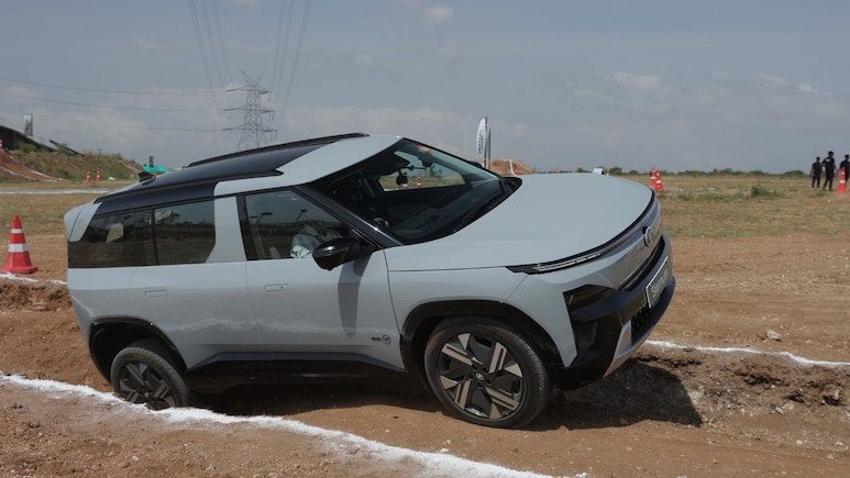 Tata Cars Discounts Aug'26: Up To Rs 3.5 Lakh Off On Curvv, Harrier EV, Nexon And More
