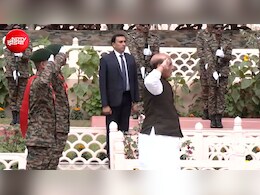 Live Updates: कारगिल विजय दिवस पर द्रास पहुंचे रक्षा मंत्री राजनाथ सिंह, शहीदों को दी श्रद्धांजलि