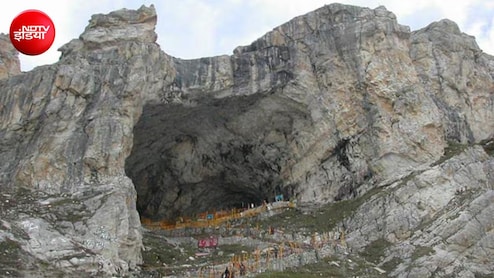 क्या है अमरनाथ गुफा के कबूतरों की कहानी? जानें कैसे हुई थी यात्रा की शुरुआत