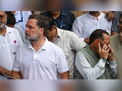 'पीएम आवास के बाहर धरना, एक खतरनाक परंपरा, सुरक्षा से खिलवाड़'