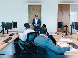 'Micro-Influencer' Manager Forces Employees To Build His Personal Brand On Company Time: 'Glaring Red Flags'