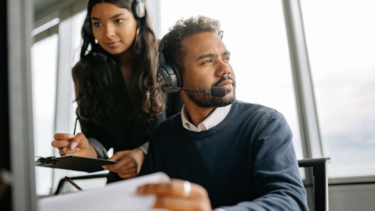 Best Bluetooth Headsets For Office Calls Best Bluetooth Headsets For Office Calls