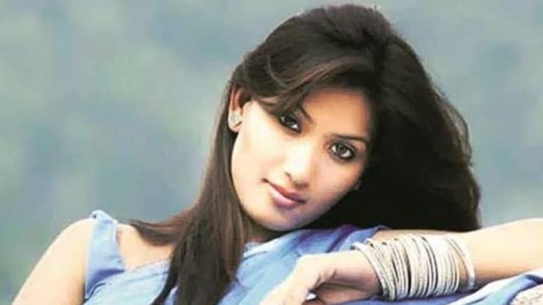 Two Actors, A Fake Film Offer, Then A Murder: It Began On Kareena Kapoor's <i>Heroine</i> Set