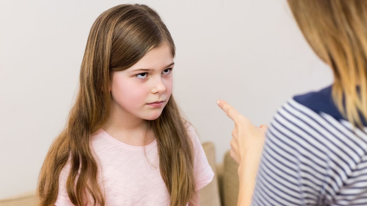 बच्चा गाली देना सीख जाए तो कैसे सुधारें? Parenting Coach ने बताया कैसे छूटेगी ये आदत