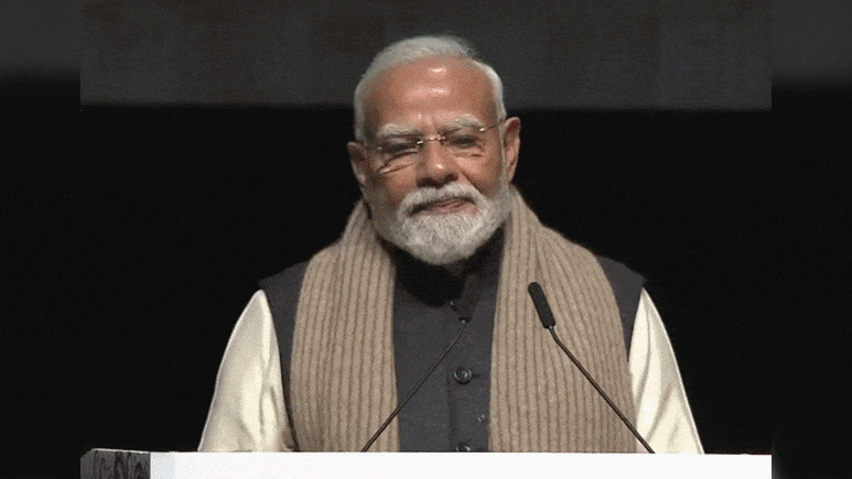 जब न्यूजीलैंड में पीएम मोदी ने दिखाया 30 साल पुराना मफलर और सुना दिया 3 गिफ्ट वाला किस्सा