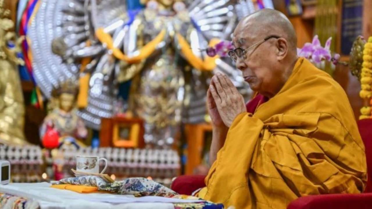 14वें दलाई लामा तेनजिन ग्यात्सो