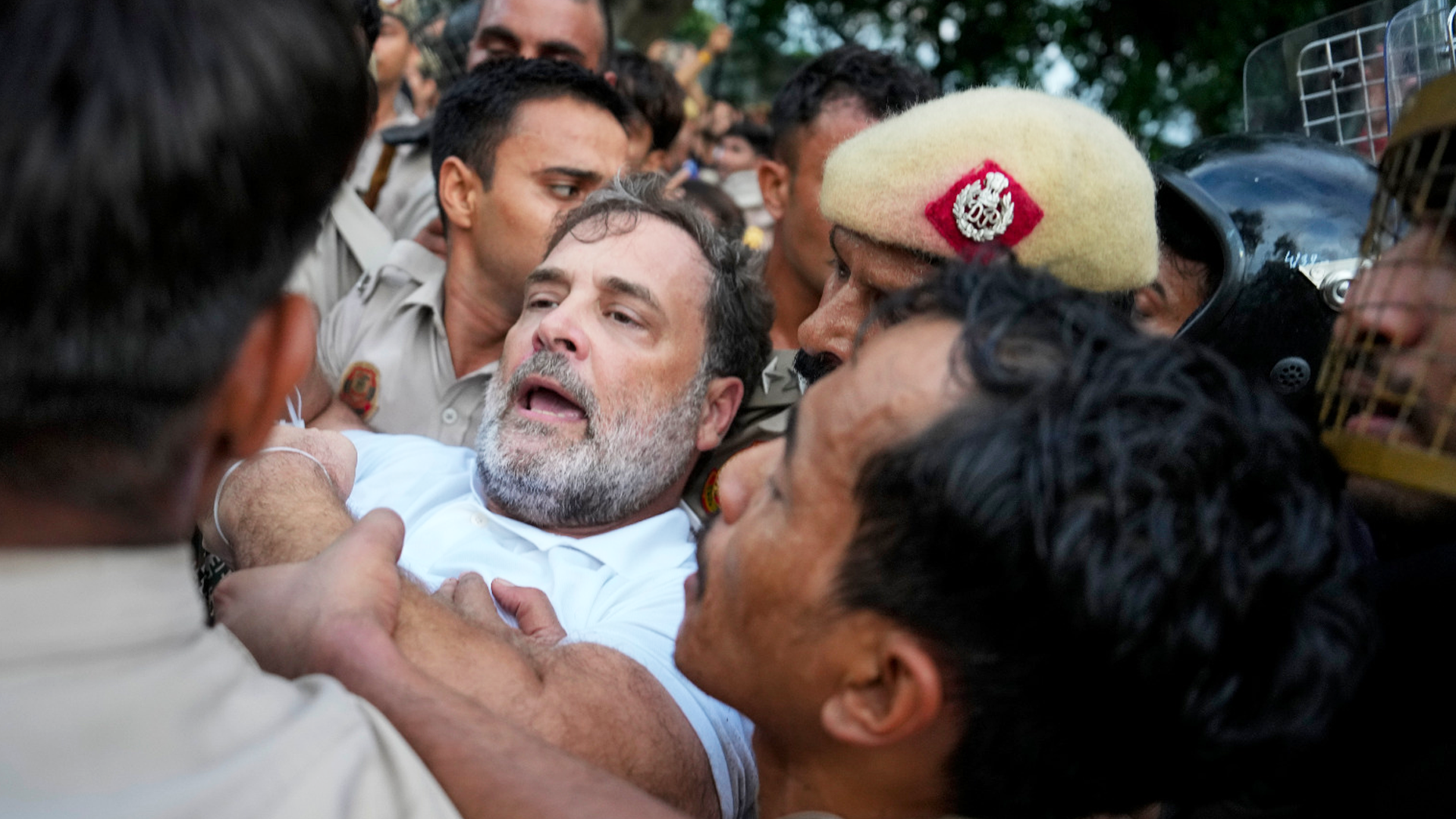 Rahul Gandhi's Big Claim: 'Even Cops Told Me This Government Must Go'
