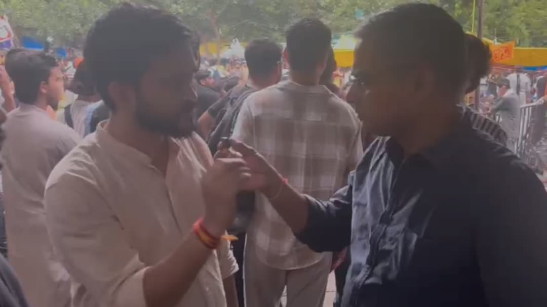 CJP Protest Live: हम सरकार से सवाल करना भूल चुके थे... CJP के धरने में पहुंचे छात्र ने बताई विरोध की वजह