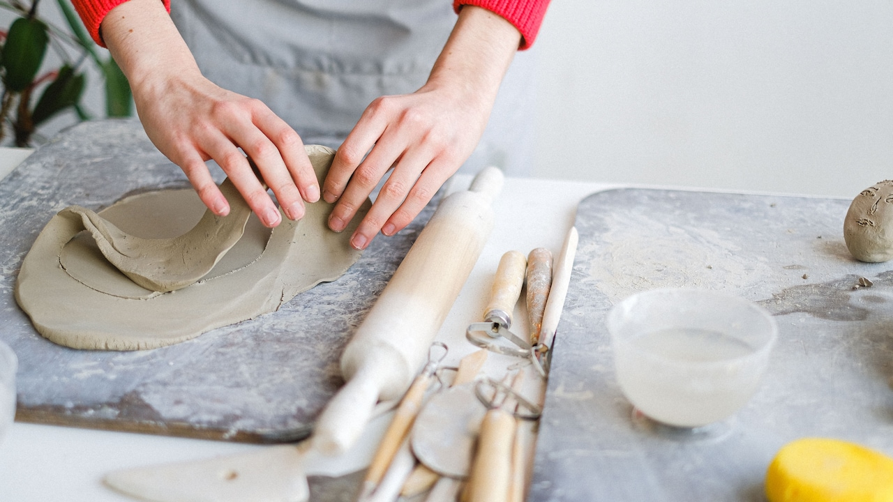 7 Clay Kits That Encourage Screen-Free Play And Creative Storytelling