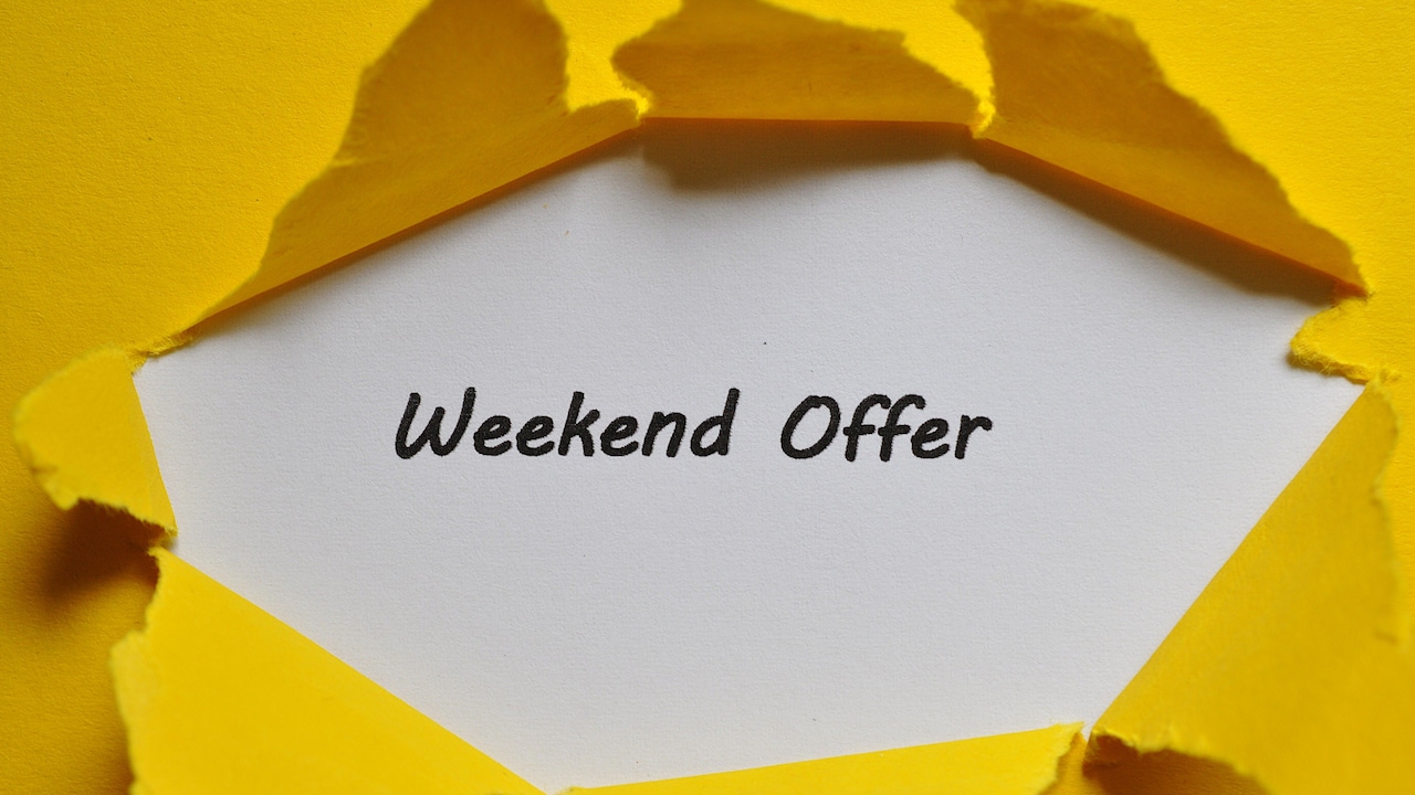 Fashion lovers can upgrade their wardrobes while saving significantly during the sale.