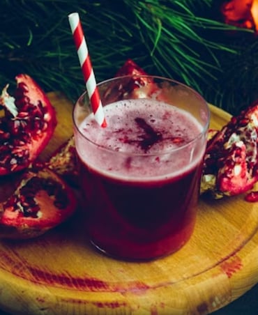 Benefits Of Drinking Pomegranate Juice Daily