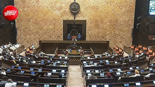 Monsoon session LIVE: संसद सत्र से पहले पीएम मोदी ने राष्ट्रपति मुर्मू से की मुलाकात, बढ़ीं राजनीतिक चर्चाएं
