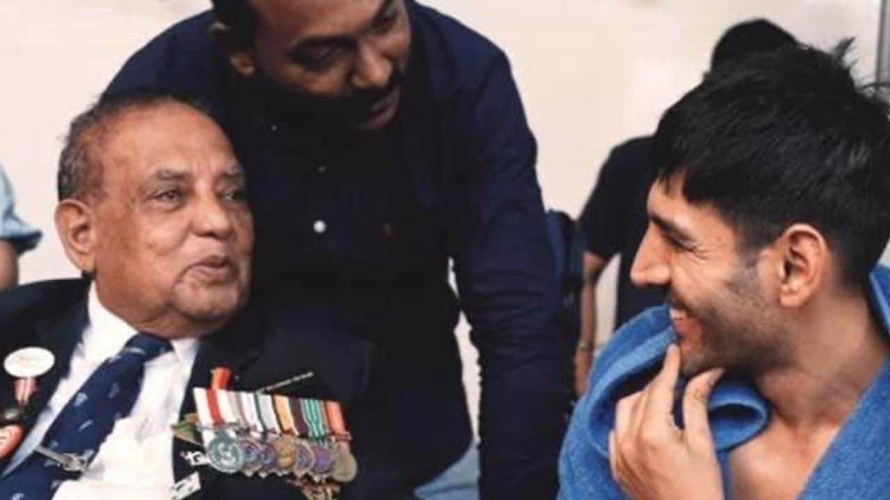 चंदू चैंपियन के नेशनल अवार्ड पर छलका मुरलीकांत पेटकर का प्यार, बोले– 'कार्तिक की जीत से पूरा हुआ सपना'