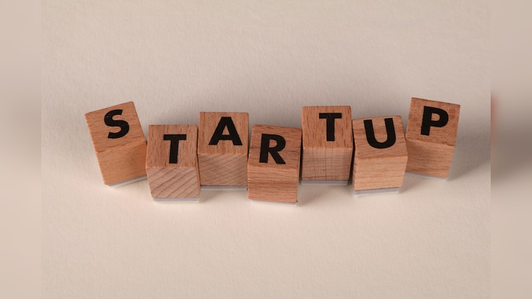 Investor Criticises Startup Founder For Spending Rs 5 Crore Seed Money To Buy Car, Flat: 'Dark Reality'