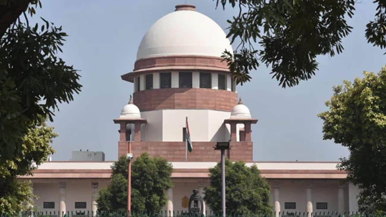 भरत भूषण तिवारी एनकाउंटर केस, सुप्रीम कोर्ट ने CBI जांच वाली याचिका पर सुनवाई से किया इनकार
