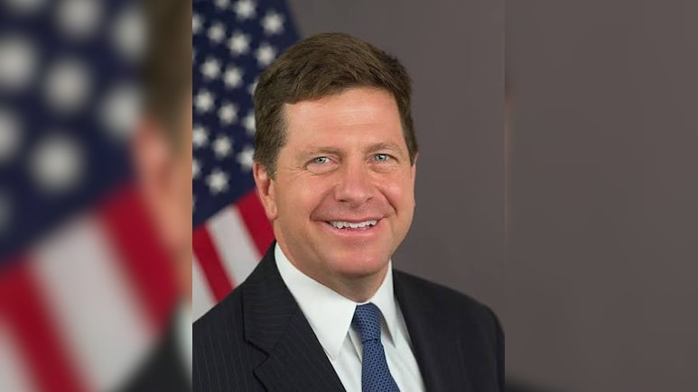 Who Is Jay Clayton? From SEC Chair To Nation's Top Spy - Career, Education, And Key Roles Explained