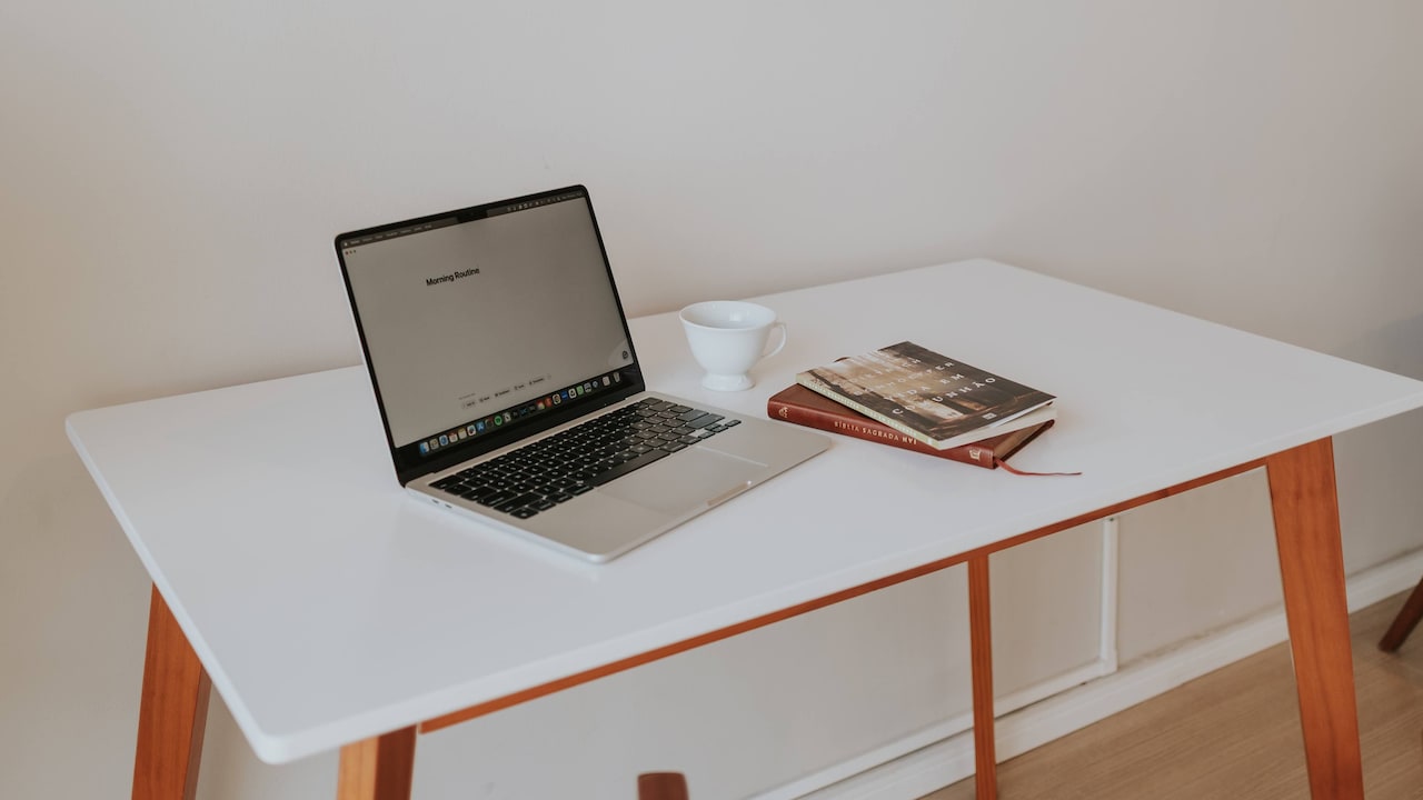 7 Compact Study And Work Desks For Small Spaces 7 Compact Study And Work Desks For Small Spaces