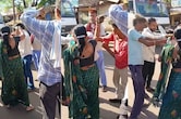 शिवपुरी में हाई-वोल्टेज ड्रामा, पॉक्सो के आरोपी की चप्पलों से पिटाई; शादी की चल रही थी तैयारियां