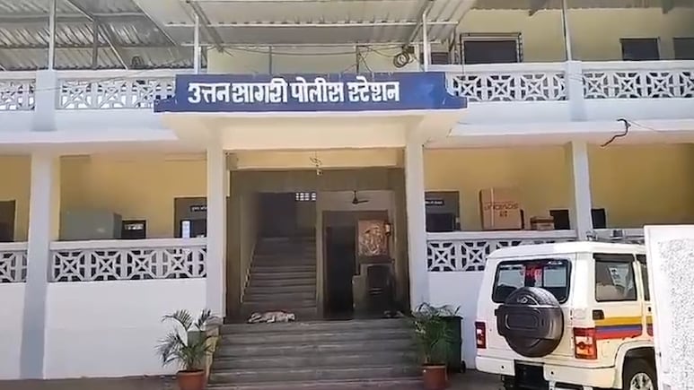 पति-पत्नी के झगड़े में मां को बचाने आए बेटे की चाकू लगने से मौत, आरोपी पिता गिरफ्तार