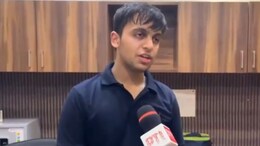Success Story: कुटुंबावरील आघाताने जिद्दीला पेटला, आता देशात पहिला आला;  NEET टॉपरची जबरदस्त सक्सेस स्टोरी!