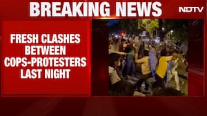 Fresh Police-Protester Clashes Last Night In Delhi; ACP Vivek Bhagat Injured