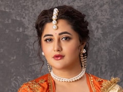 रश्मि देसाई पहली बार पर्दे पर निभाने जा रही हीरोइन की मां का किरदार, देखें स्टार प्लस के नए शो का ट्रेलर