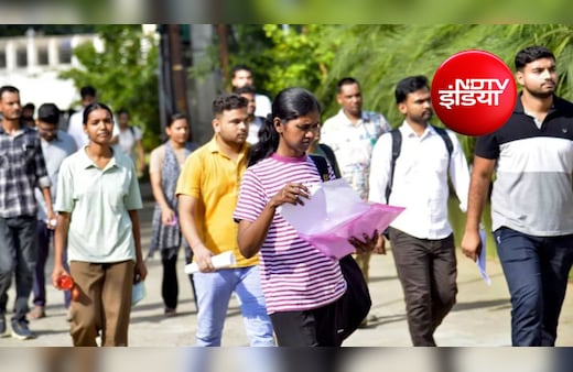 UPTET 2026 Live Update: कुछ ही समय में शुरू होने वाला है यूपी TET एग्जाम, परीक्षा केंद्र में एंट्री शुरू
