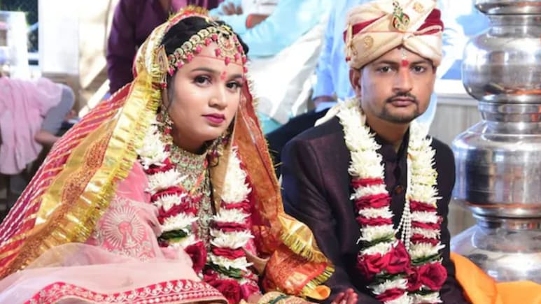 'तू मरशील, माझे काय होणार?' कॅन्सर पीडित पतीला सोडून पत्नीने उरकले दुसरे लग्न; कोर्टाचे कडक पाऊल"