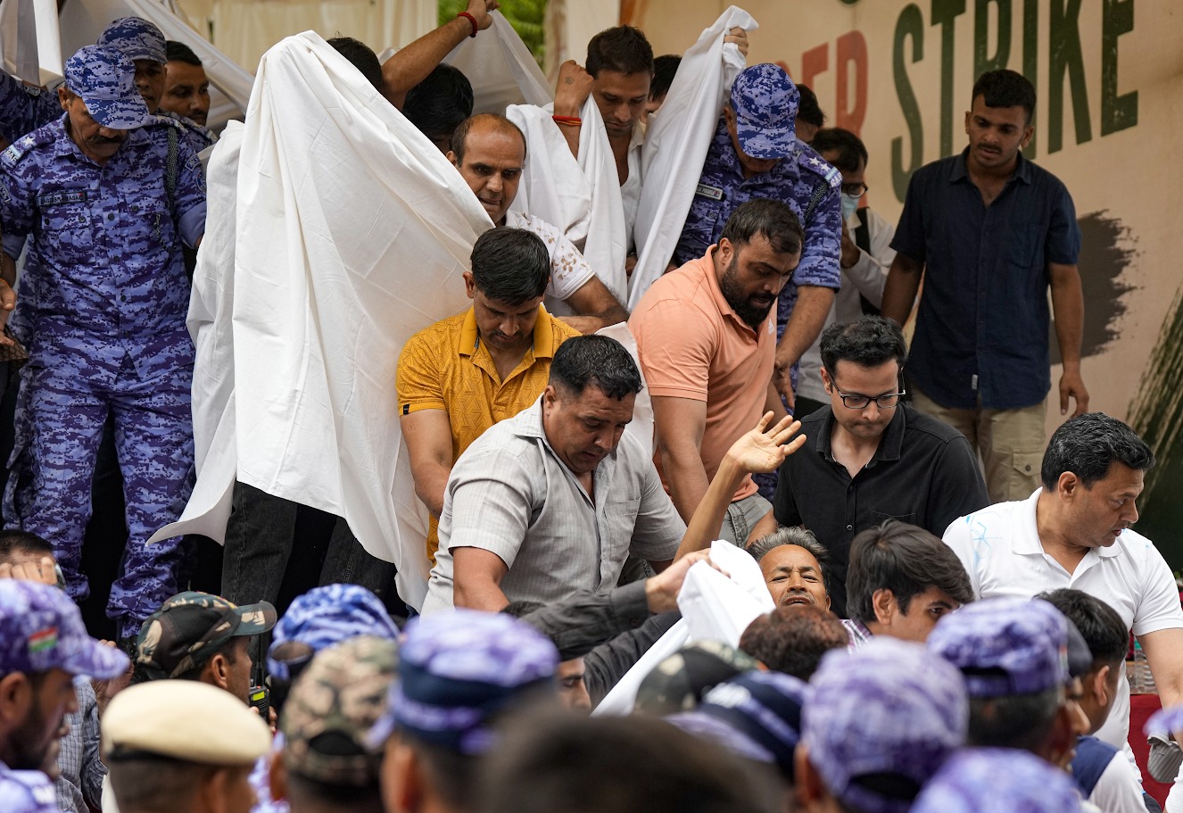 Civilian Clothes, White Sheets: How Cops Took Sonam Wangchuk From Protest Site