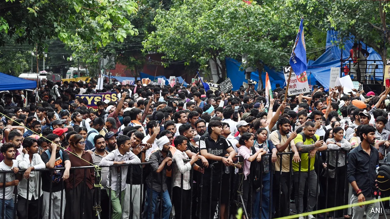In Pics: Bengaluru, Chennai, Mumbai, Student Protests Move Beyond Delhi