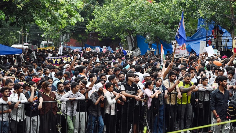 In Pics: Bengaluru, Chennai, Mumbai, Student Protests Move Beyond Delhi
