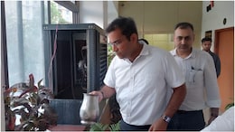 कलेक्ट्रेट में कूलर साफ करते नजर आए DM संदेश नायक, शहरवासियों से बोले- हर संडे मनाएं 'ड्राई डे'