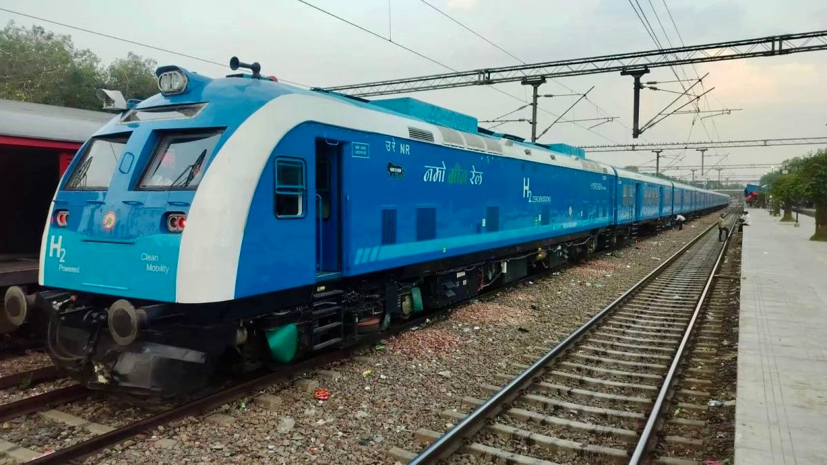 Railway Stocks Surge: Titagarh Rail, IRCON, Texmaco Rail, RVNL Among Others Rise