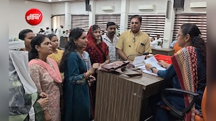 सवालों के घेरे में केंद्रीय विद्यालय की पढ़ाई! शिक्षकों की कमी से मोबाइल पर होमवर्क कर रहे बच्चे