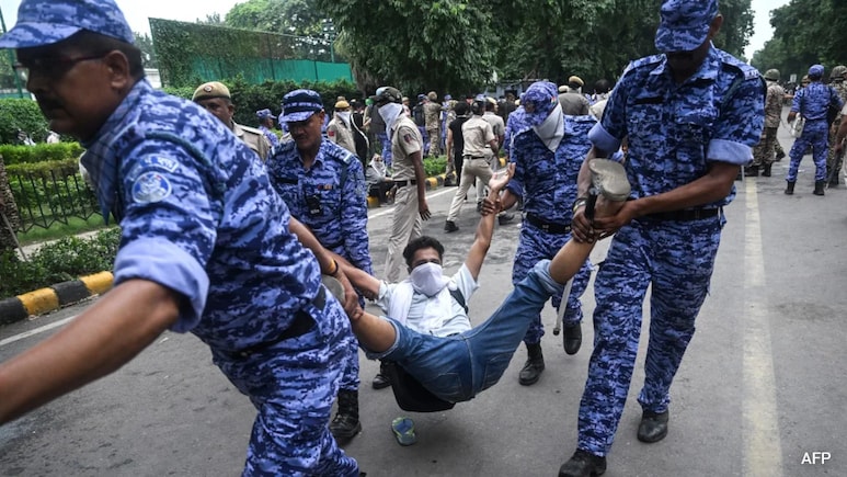 Behind The Scenes: Lawyers Step In To Defend Detained CJP Student Protesters