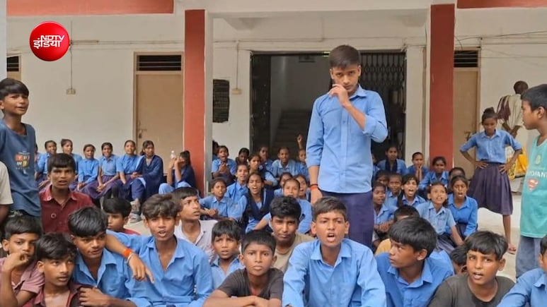 बिहार: किताब छोड़ छात्रों ने थामा संघर्ष का रास्ता, स्कूल की बदहाली पर SDM ऑफिस पहुंच गया बच्चों का हुजूम
