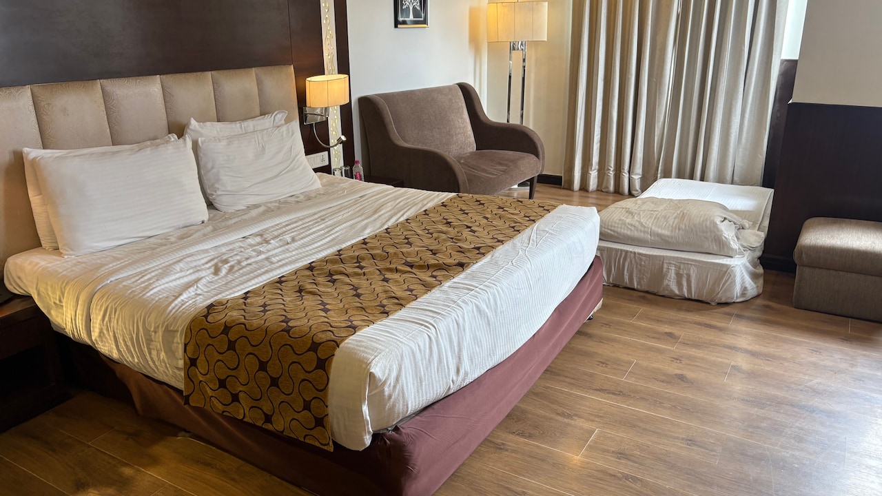 Best Bed Buying Guide For Frame Material, Storage And Mattress Fit Best Bed Buying Guide For Frame Material, Storage And Mattress Fit