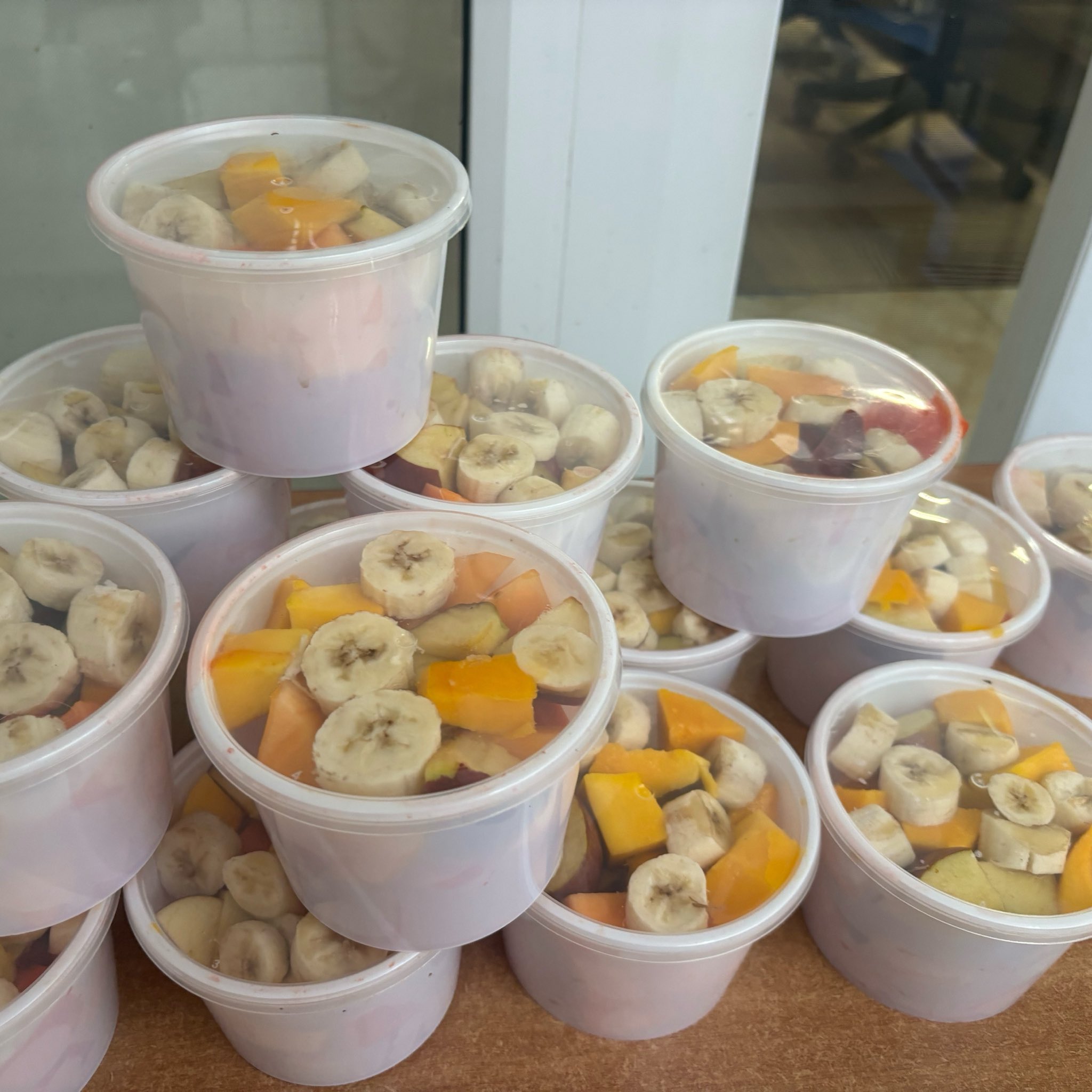 Woman Convinces Office To Swap Daily Samosas For Fruits, Foodies Are Unhappy