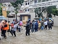 Nagpur News :नागपुरात शाळेत पाणीच पाणी, 800 चिमुकले पाण्यात अडकले; पालकांनी जीवाची बाजी लावून वाचवले, VIDEO