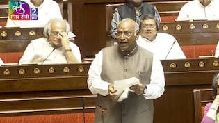 जीभ काट ली जाए... एंटी पेपर बिल पर बोलते-बोलते खरगे ने किया मनुस्मृति का जिक्र, फिर संसद में जमकर हुआ हंगामा