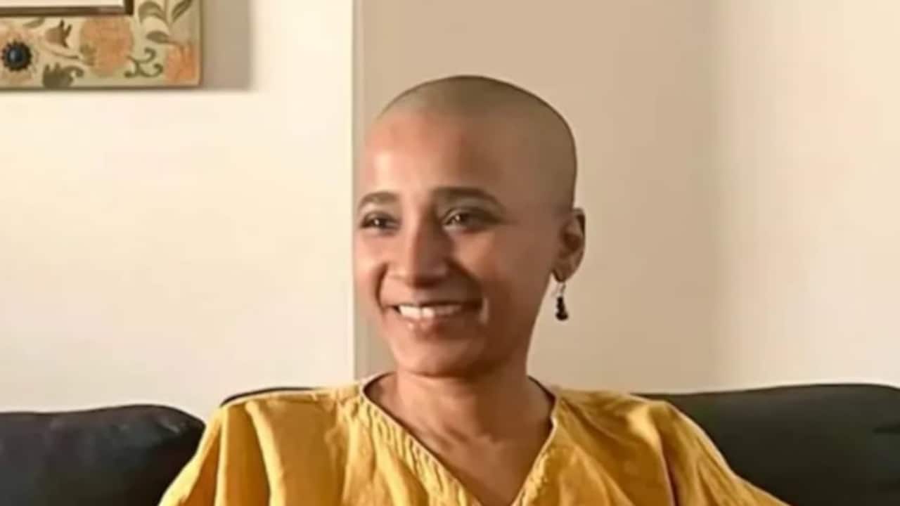 जावेद अख्तर की पार्टी में थी एक्ट्रेस, डॉक्टर ने फोन पर कहा 'ब्रेस्ट कैंसर है', वो दिन याद करते हुए छलका दर्द