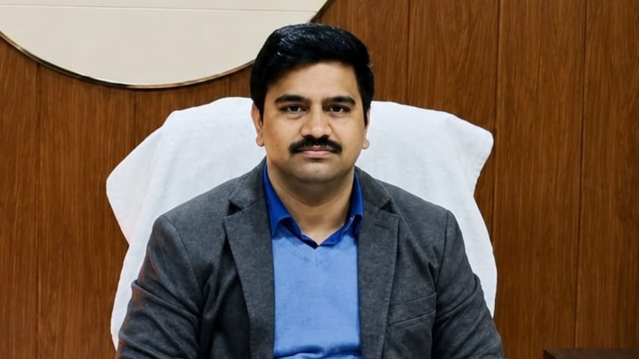 IAS श्रीनिधि बीटी, जो वसुंधरा के खास से सीधे भिड़ गए; कलेक्टर की पहली पोस्टिंग में झेलनी पड़ीं मुश्किलें!