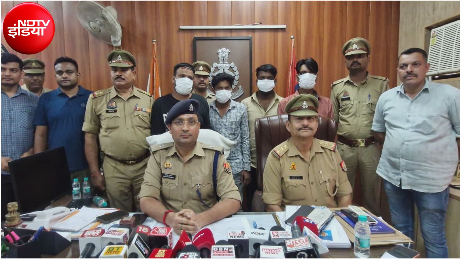 यूनिवर्सिटी और कॉलेज छात्रों तक पहुंचा रहे थे विदेशी ड्रग्स, 15 लाख के माल के साथ 4 तस्कर गिरफ्तार