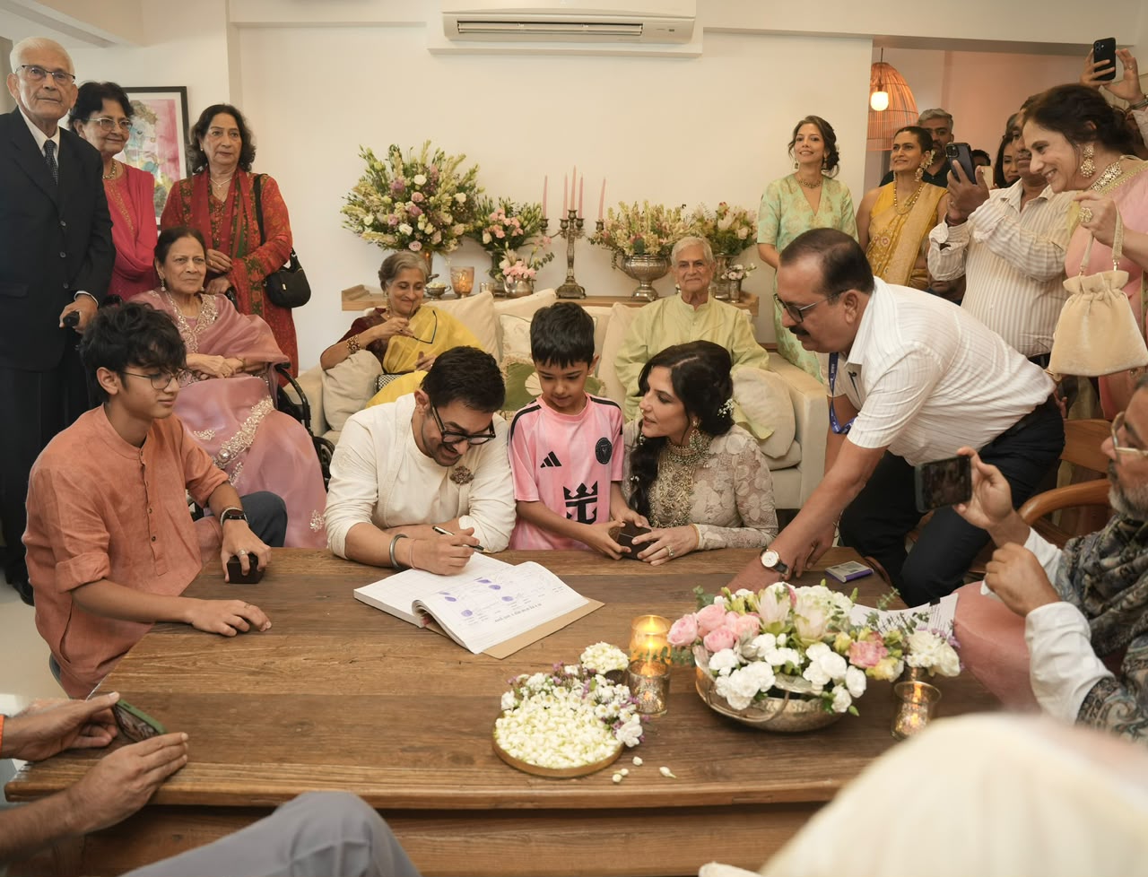 Aamir khan gauri spratt wedding Aamir khan gauri spratt wedding