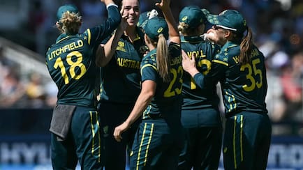 Women's T20 WC Final Live: Aus Strike Twice In Powerplay, Eng Lose Huge Wicket