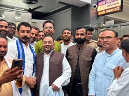 चंद्रशेखर-स्वामी प्रसाद की मुलाकात से यूपी में तीसरे मोर्चे की चर्चा तेज, ओवैसी की भी एंट्री संभव